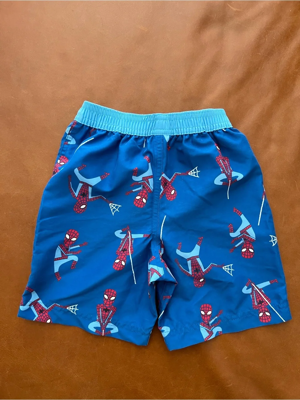 HANNA ANDERSSON x Marvel Spiderman Swim Trunks & Rashguard, 3T
